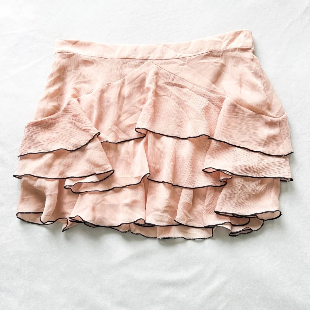 Zara Cream Flowy Mini Skirt with Ruffled Tiers - Size XL - Picture 4 of 4